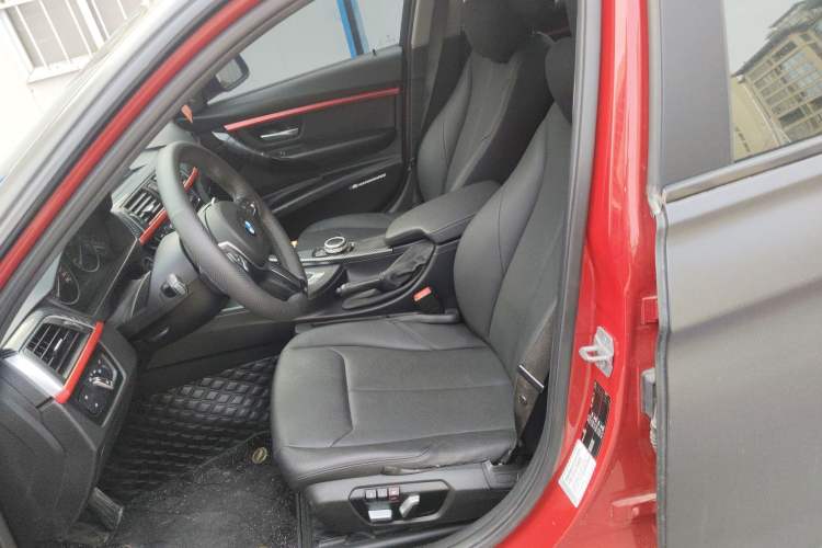 Used BMW 3 Series 2017 320Li Fashion Model Left Front Seat