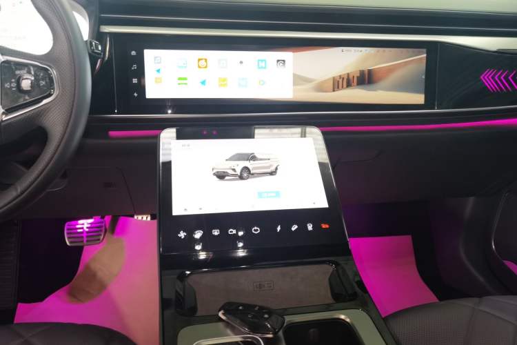 Used ARCFOX Alpha T6 2025 688MAX 175kW
