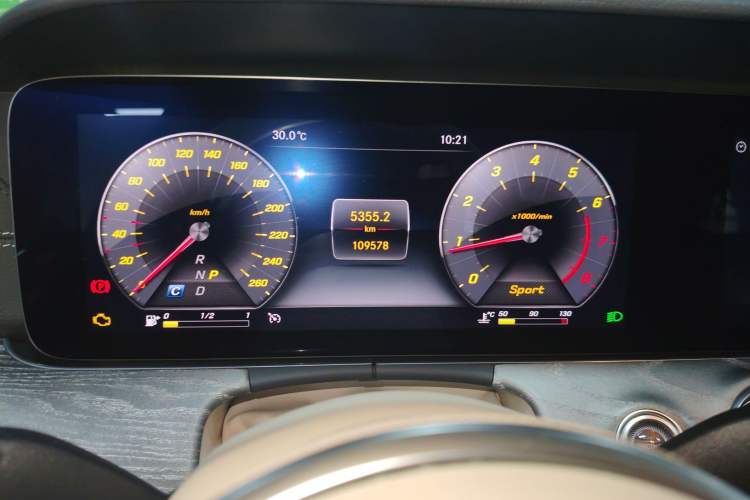 Used Mercedes-Benz CLS 2018 CLS 300 Dynamic Edition Instrument Cluster