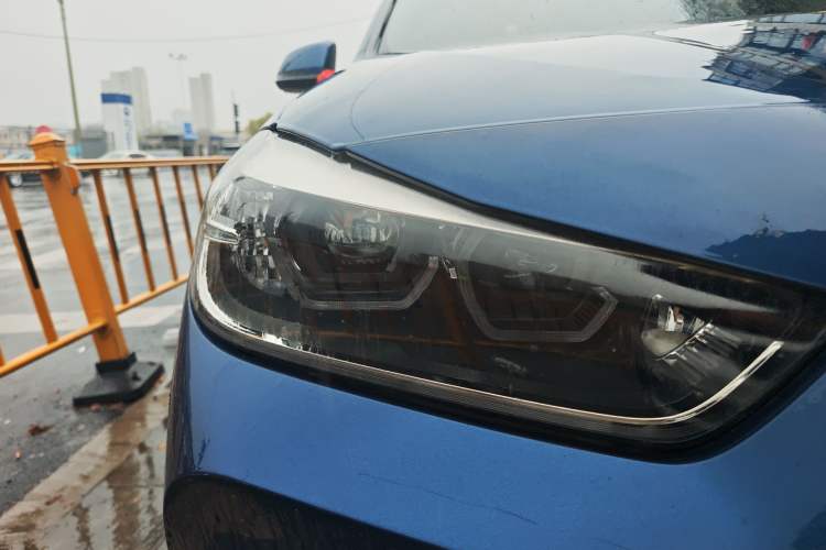 Used BMW X2 2021 sDrive25i M Sport Package Right Front Headlight