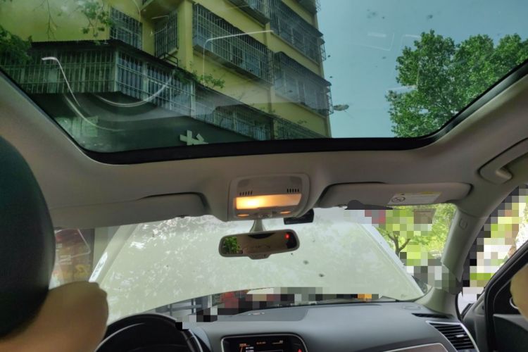 Used Audi Q5 2015 40 TFSI Comfort Model Headliner