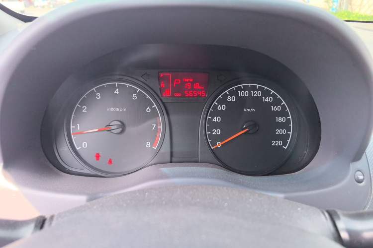 Used Hyundai Verna (older generation) 2016 1.4L Automatic Smart GLS Instrument Cluster