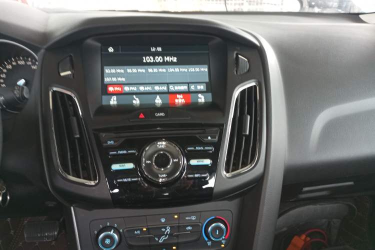 Used Ford Focus 2017 Hatchback 1.6L Automatic Comfort Plus SmartDrive Edition
