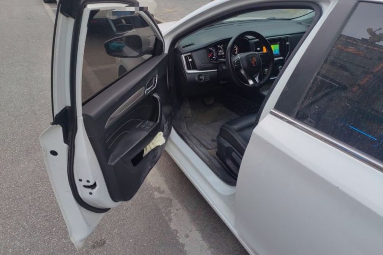 Used Roewe i6 New Energy 2019 PLUS 50T 4G Connected Glory Luxury Edition
