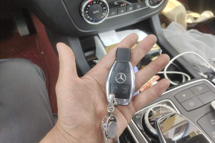 Used Mercedes-Benz GLE 2016 GLE 320 4MATIC Luxury Model Vehicle Key