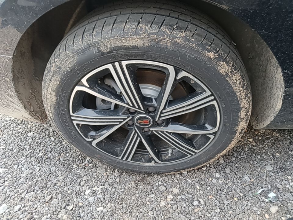 Hongqi H5 PHEV 2025 130 Super Hybrid Version — снимка 11