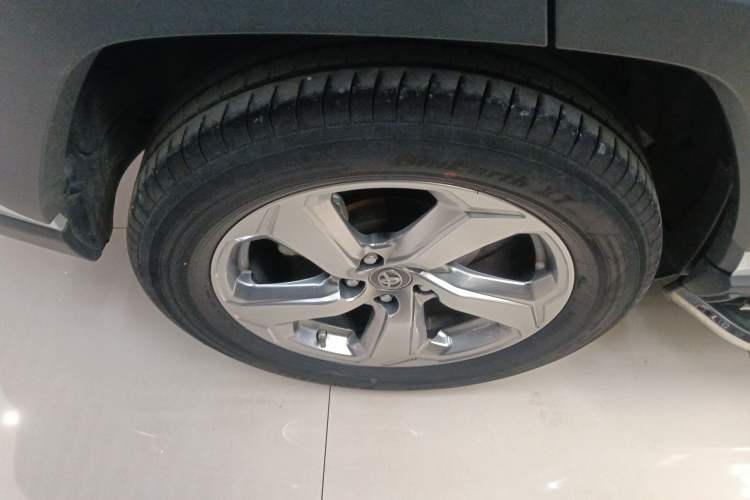 Used Toyota RAV4 2020 2.0L CVT Two-Wheel Drive Fashion Edition
