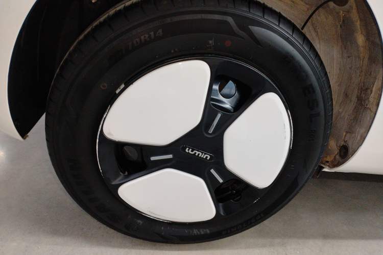 Used CHANGAN NEVO Lumin 2022 155 km – Refreshingly Sweet Edition
