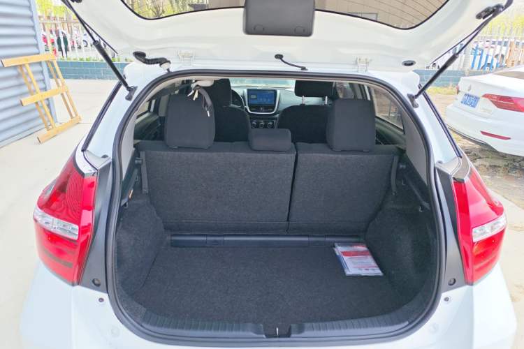 Used Toyota YARiS L Zhi Xuan 2016 Revised 1.5E CVT Charming Edition
