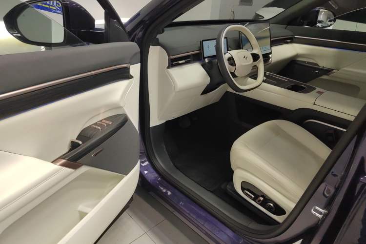 Used Dongfeng eπ eπ008 2024 636Max All-Electric Version 6 Seats