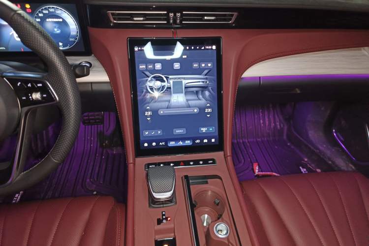 Used Hongqi H5 PHEV 2025 170 Super Hybrid Version Audio And AC Panel