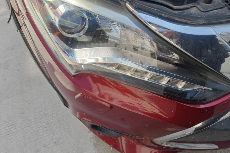 Used BYD Tang New Energy 2015 2.0T Four-Wheel-Drive Flagship Model