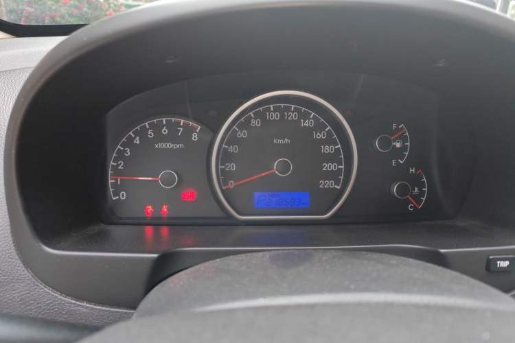Used Hyundai Celesta 2011 1.6L Automatic Comfort Edition Instrument Cluster