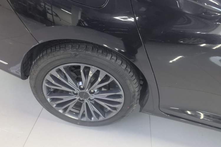 Used Dongfeng Aeolus Yixuan MAX 2021 1.5T Ultra-Stylish Trendsetter Edition