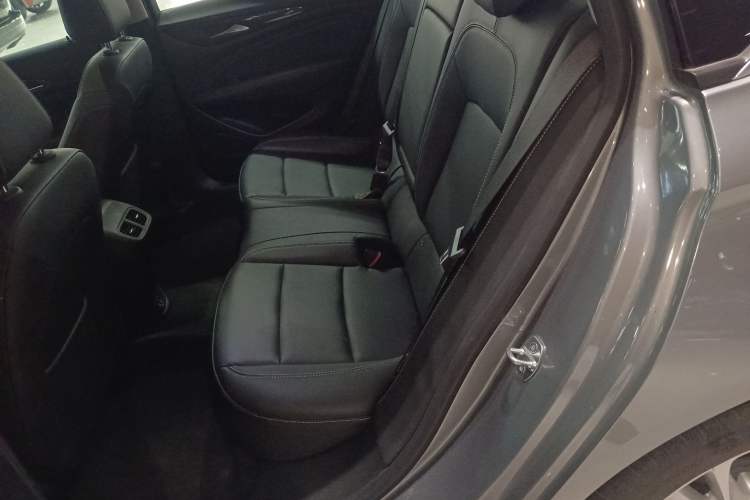 Used Buick Regal 2024 25T Deluxe Edition
