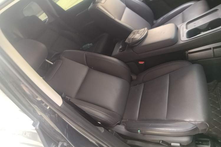 Used Leapmotor C16 2024 Range-Extended 200 Luxury Edition Right Front Seat