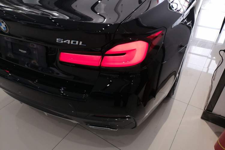 Used BMW 5 Series 2022 Second Facelift 530Li Luxury Version M Sport Package
