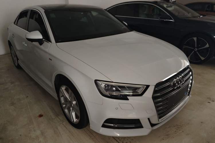 Used Audi A3 2020 Limousine 35 TFSI Fashion Edition China VI Emission Standard Front Right 45 Deg
