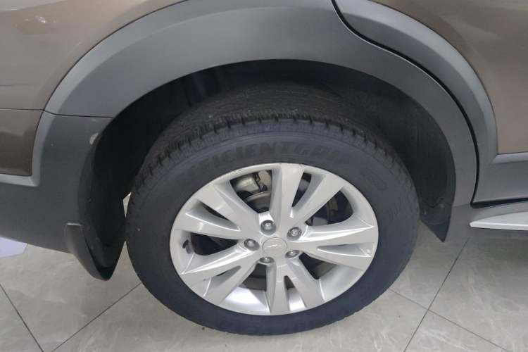 Used Chevrolet Captiva 2015 2.4L 4x4 Flagship Edition 7-Seater