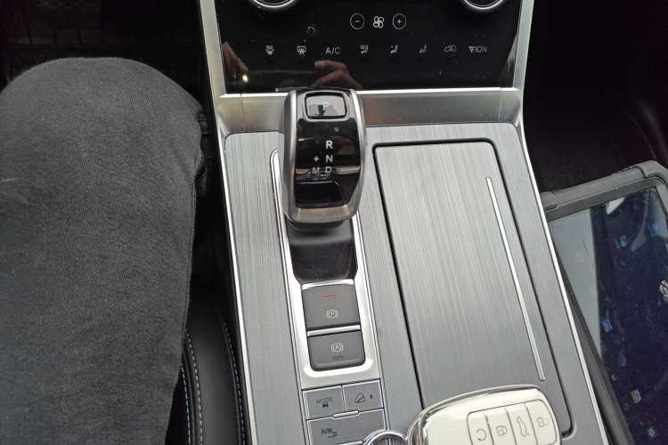 Used Chery Tiggo 7 PLUS 2021 Kunpeng Edition 1.6 TGDI DCT Prestige Model Gear Lever