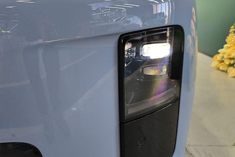 Used Li Auto i8 2025 Model Standard Version Left Front Headlight