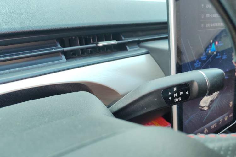 Used NETA V 2021 Standard Range Entertainment Version – Upgraded Model