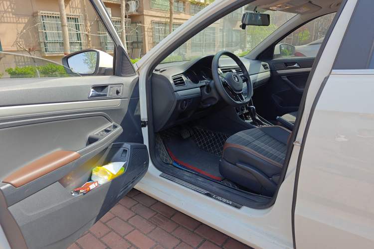 Used Volkswagen Lavida 2019 Lavida Start 1.5L Automatic Comfort Edition China VI Standard Driver Seat