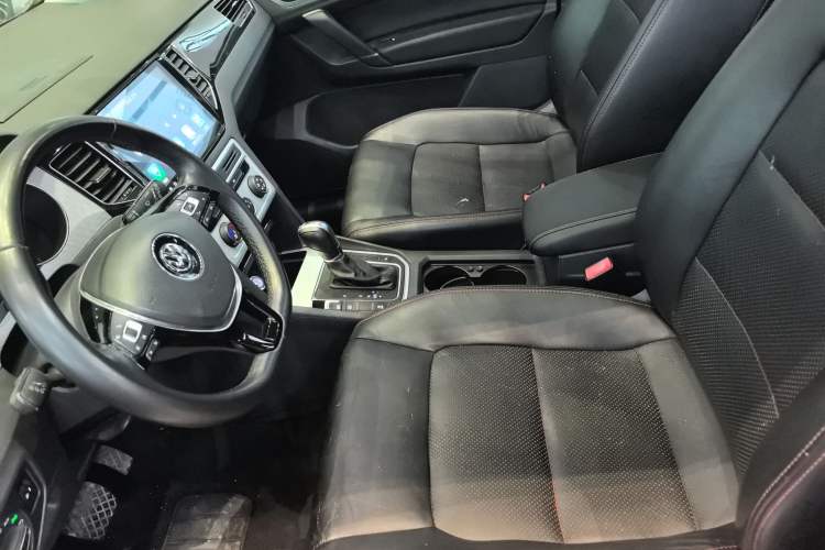 Used Volkswagen Golf Sportsvan 2016 230TSI Automatic Trend Edition