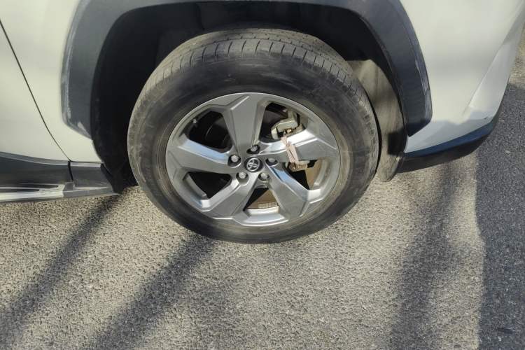 Used Toyota RAV4 2021 2.0L CVT Two-Wheel Drive Fashion PLUS Edition