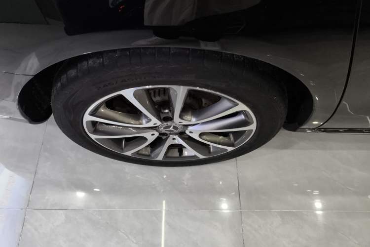 Used Mercedes-Benz E-Class 2017 E 300 L Luxury Model