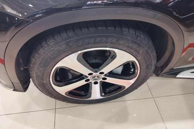 Used Mercedes-Benz GLC 2018 GLC 260 4MATIC Luxury Model