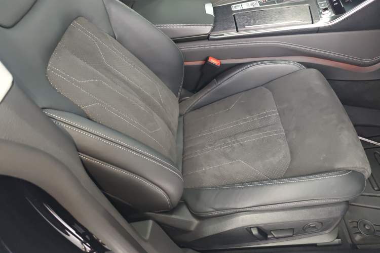 Used Audi A7L 2024 45 TFSI Luxury Edition
