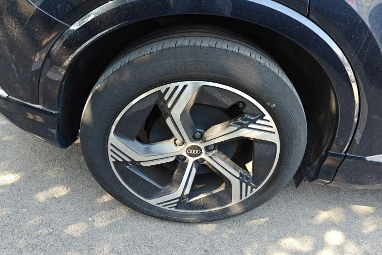 Used Audi Q4 e-tron 2022 50 e-tron quattro Visionary Edition
