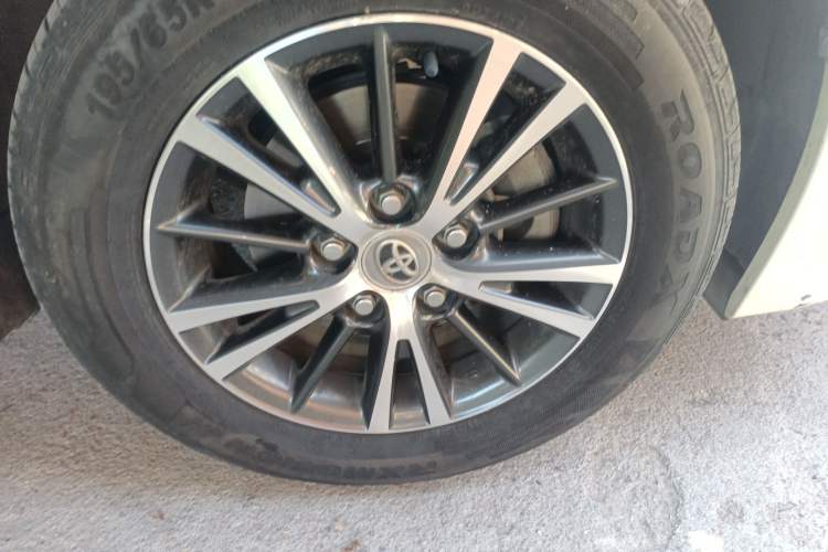 Used Toyota Levin 2016 1.6G CVT Elite Edition Right Front Wheel Hub