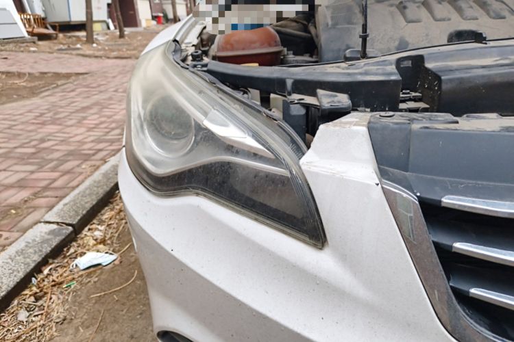 Used Bestune B50 2013 1.6L manual Comfort trim level Right Front Headlight