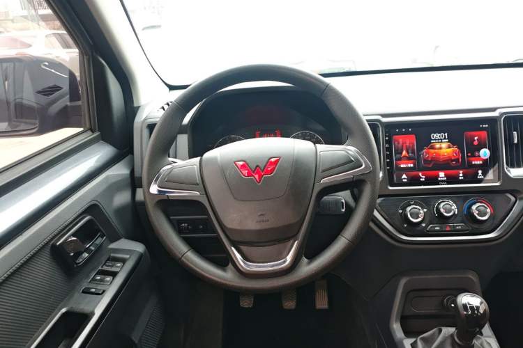 Used Wuling Zhengtu 2021 1.5L Entry-Level LAR