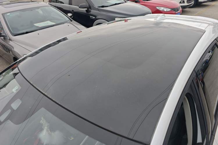 Used Volvo V40 2015 1.6T Zhiyi Edition
