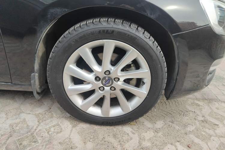 Used Volvo V60 2013 T5 Zhiya Edition