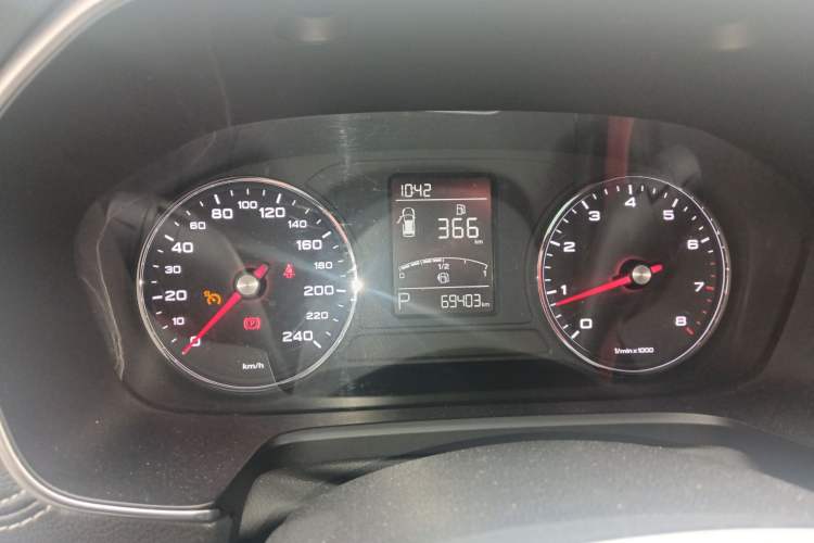 Used Roewe RX5 2018 20T Two-Wheel Drive Automatic Flagship Edition
