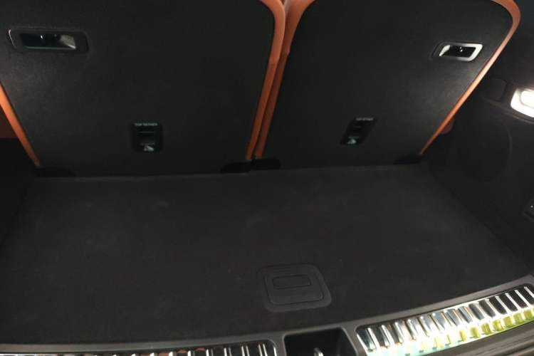 Used Li Auto L8 2025 Ultra Smart Refreshed Edition Trunk