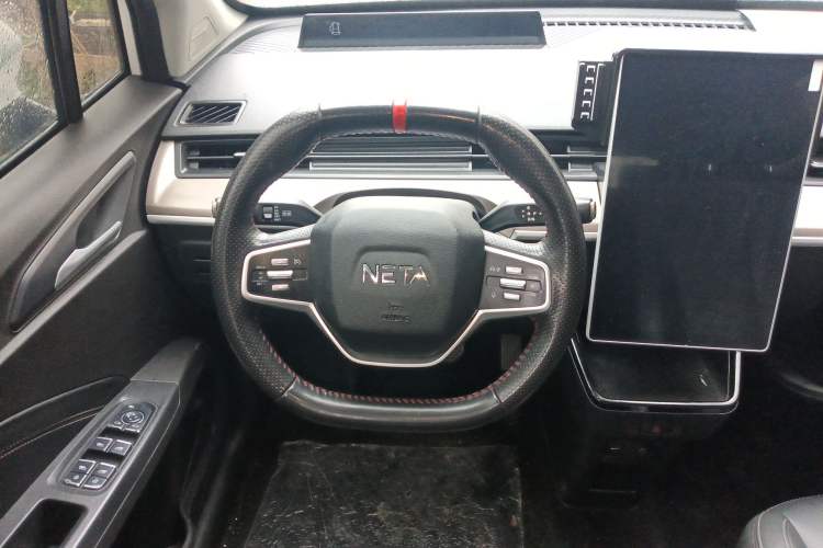 Used NETA V 2021 Long-Range Entertainment Edition Upgrade Model Steering Wheel