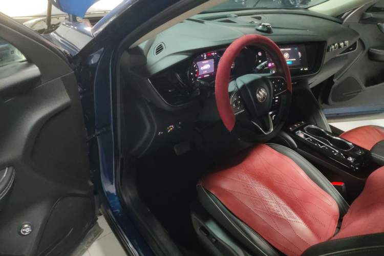 Used Buick Envision 2023 Encore S 652T Two-Wheel-Drive Luxury Model Driver Seat