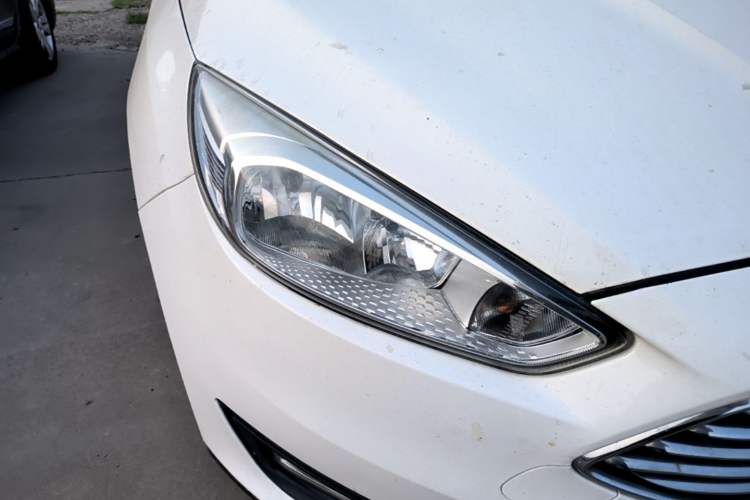 Used Ford Focus 2018 Sedan Classic EcoBoost 125 Automatic Supercharged Style SmartDrive Edition
