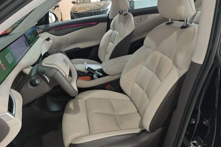 Used IM LS6 2023 Max Standard Edition
