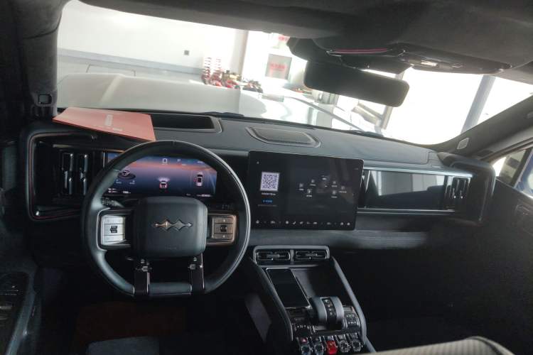 Used Formula Leopard 5 2023 Cloud Ride Flagship Edition