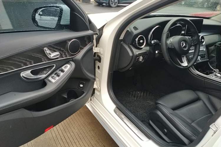 Used Mercedes-Benz C-Class 2015 Restyled C 180 L Sport Edition
