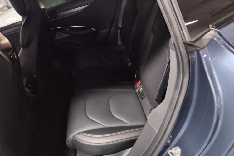 Used Xiaomi Auto SU7 2024 Rear-Drive Standard Founder Edition
