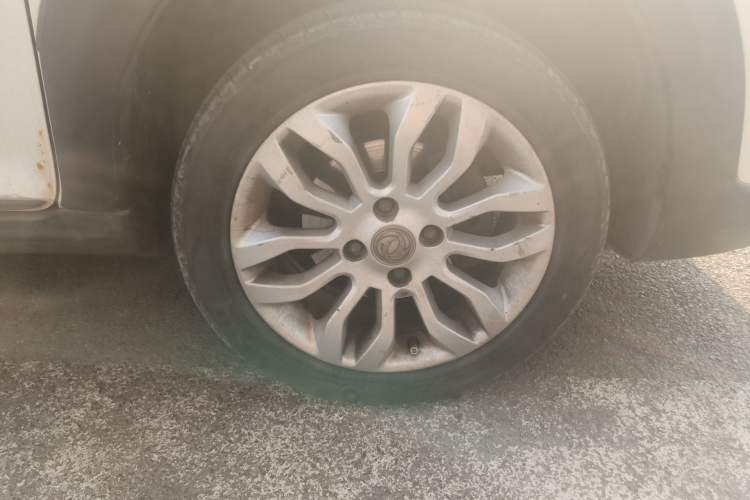 Used Dongfeng Aeolus AX3 2016 1.5L Manual ZhiKu Model
