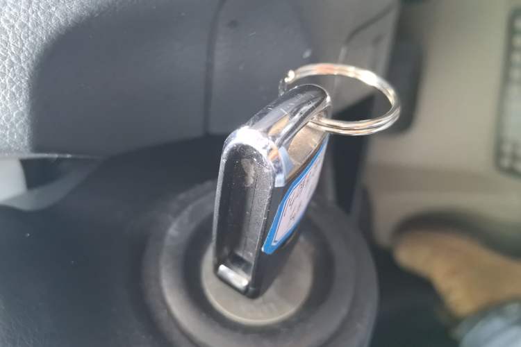 Used Nissan Livina 2013 1.6XL CVT Luxury Edition Vehicle Key