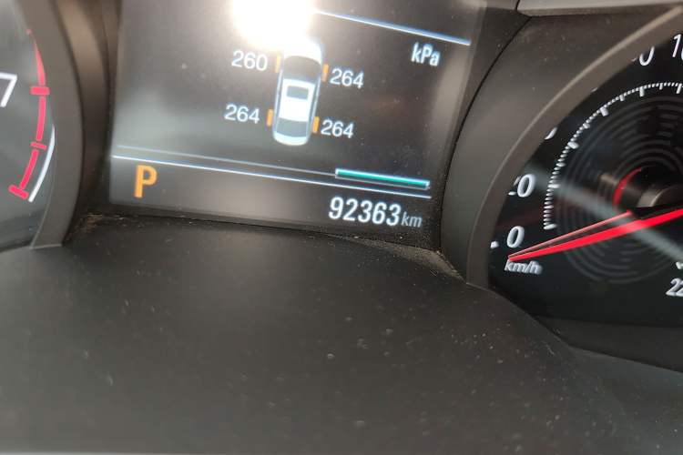 Used Chevrolet Monza 2020 320 Automatic Enjoyment Edition Odometer Close Up